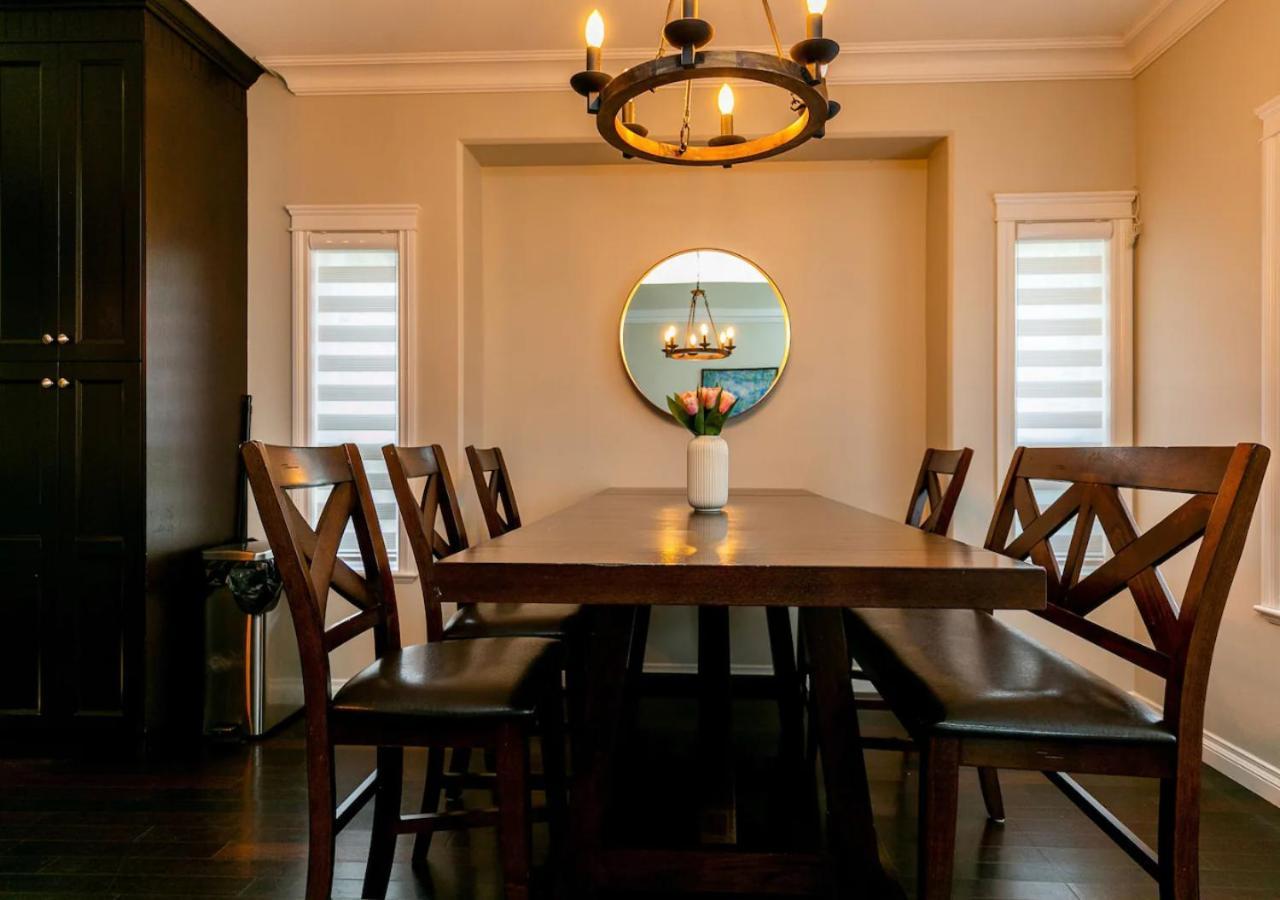 Bellamy Manor Large Home With 5Beds! In Langford Victoria Extérieur photo
