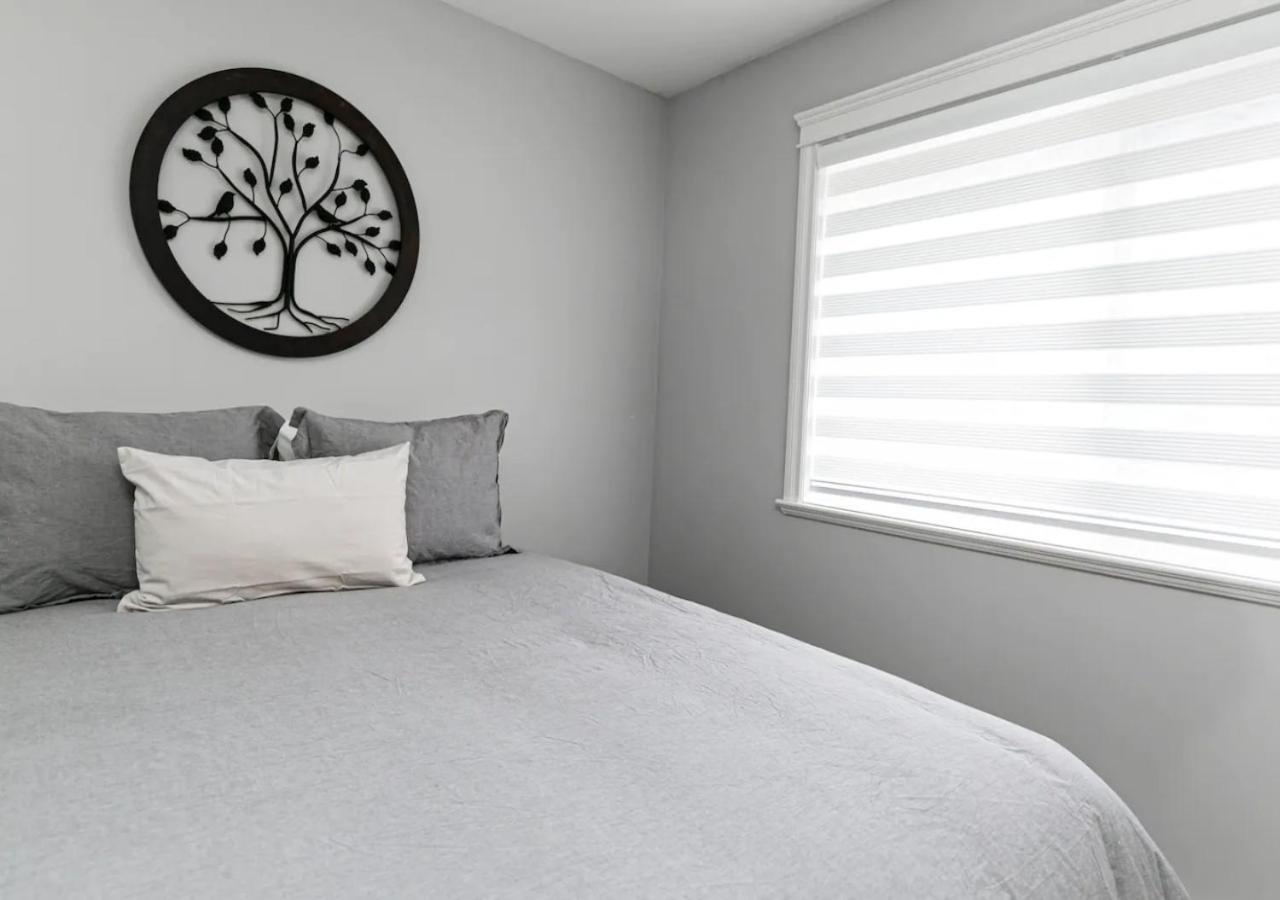 Bellamy Manor Large Home With 5Beds! In Langford Victoria Extérieur photo